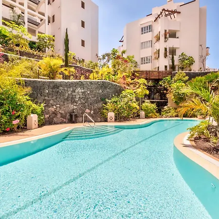 Jardines - Tabor 2-3 Pool View